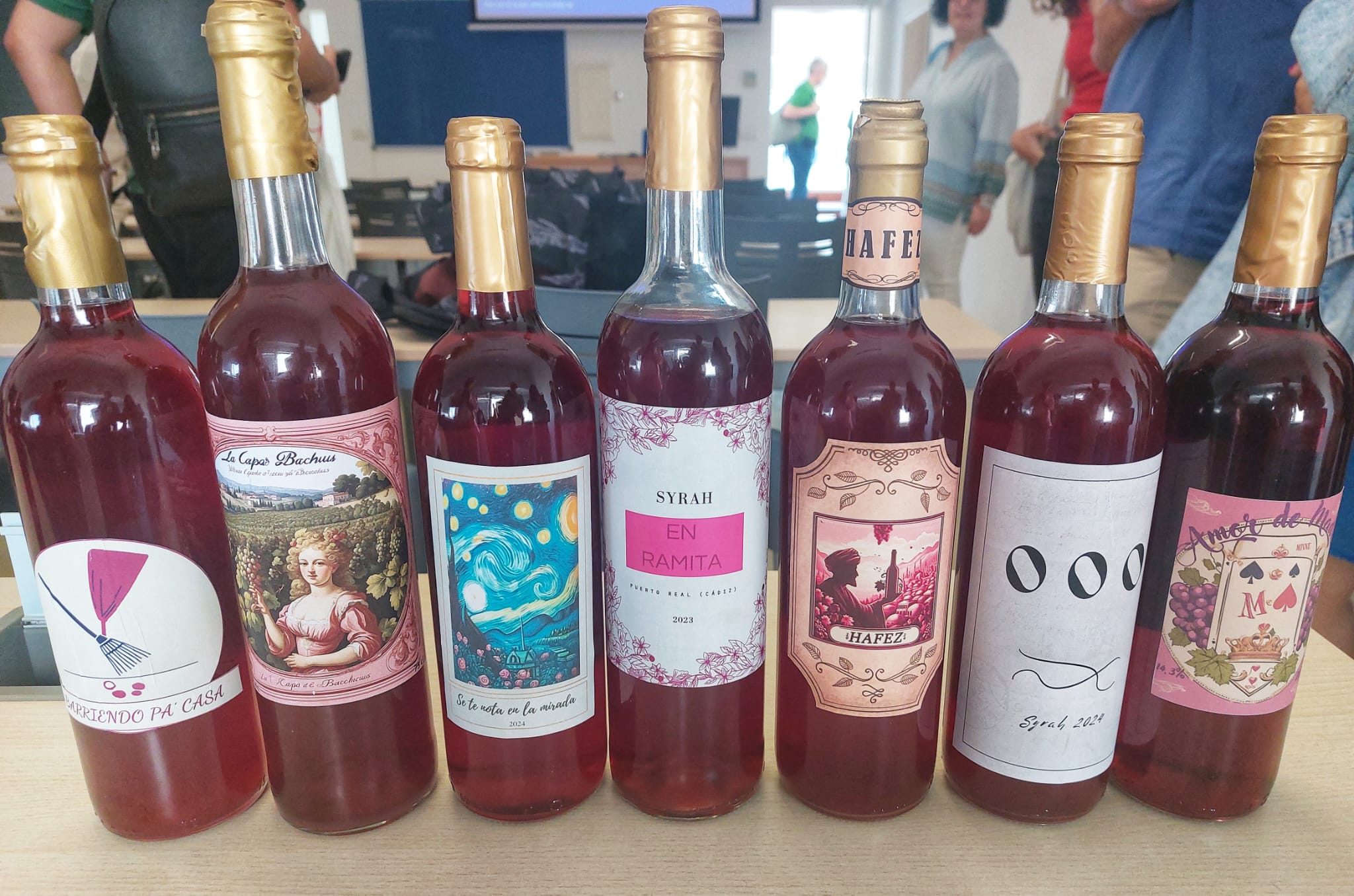 Elaboración de los estudiantes de su primer vino rosado en la asignatura de Prácticas Integradas Enológicas